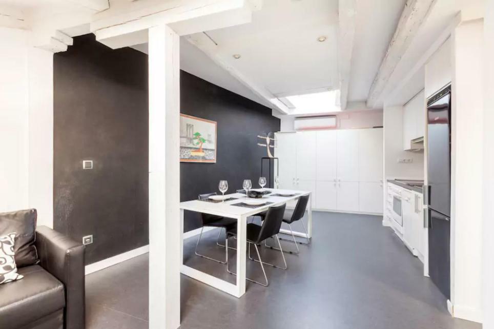 Cute Apartment In The Heart Of Madrid Bagian luar foto